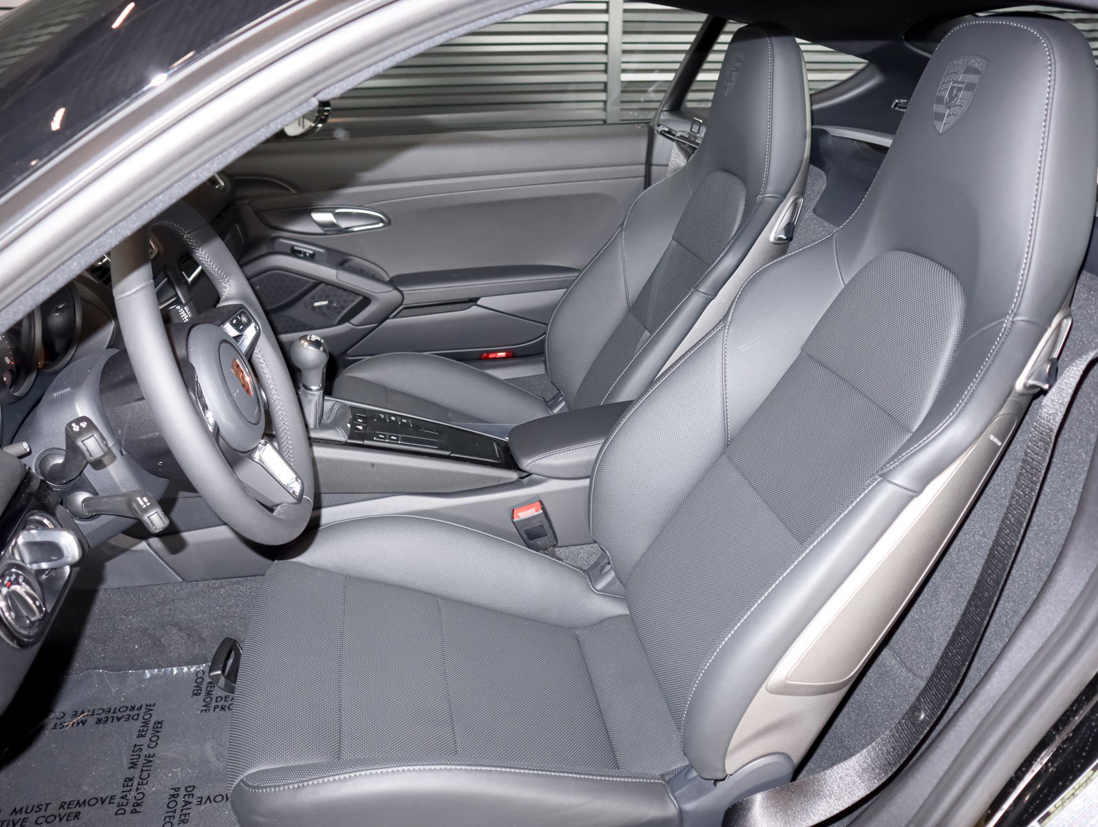 2025 Porsche Cayman S photo 5