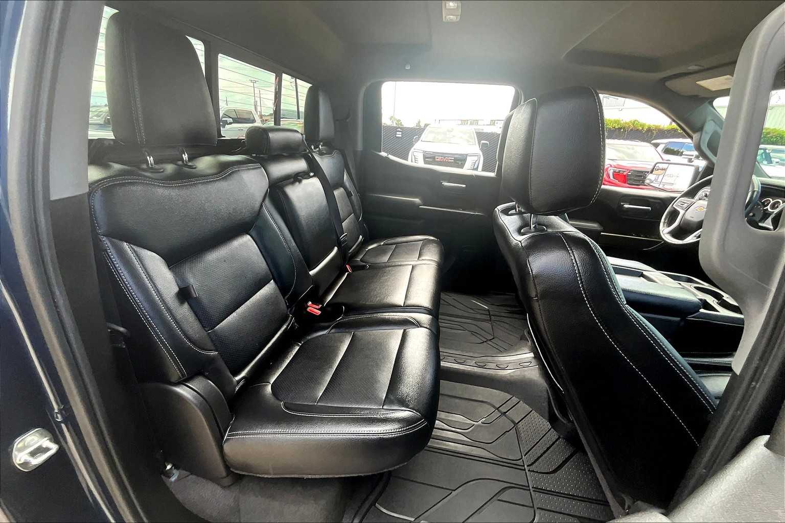 2020 Chevrolet Silverado 1500 LT photo 19