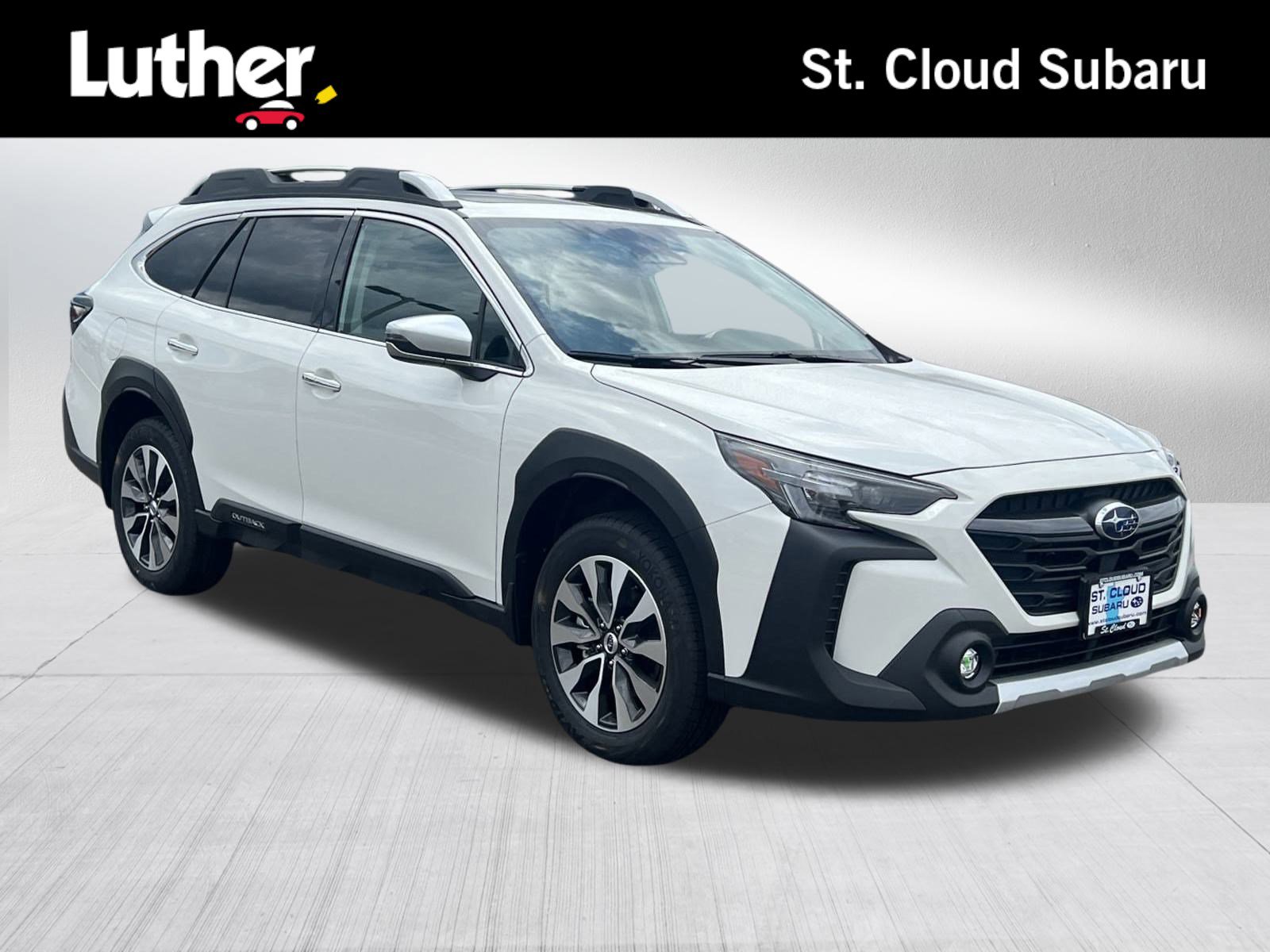 2025 Subaru Outback Touring's photo