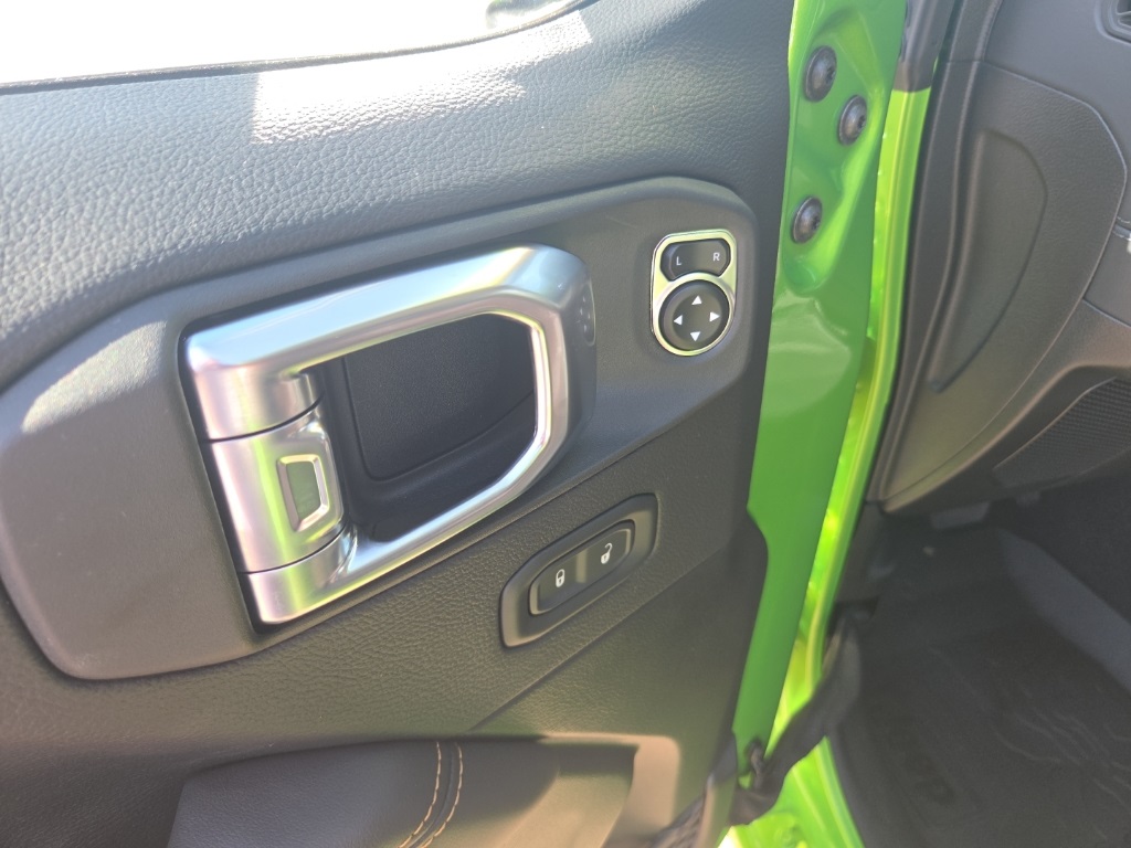 2025 Jeep Gladiator Sport S photo 10