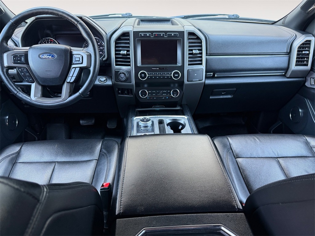 2020 Ford Expedition XLT photo 10