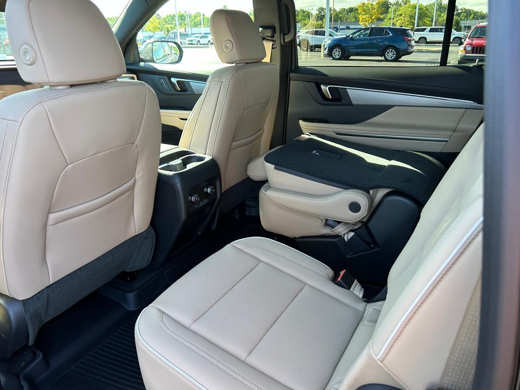 2026 Buick Enclave Preferred photo 5