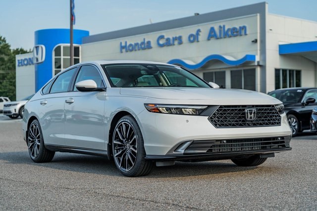 2025 Honda Accord Hybrid Touring's photo