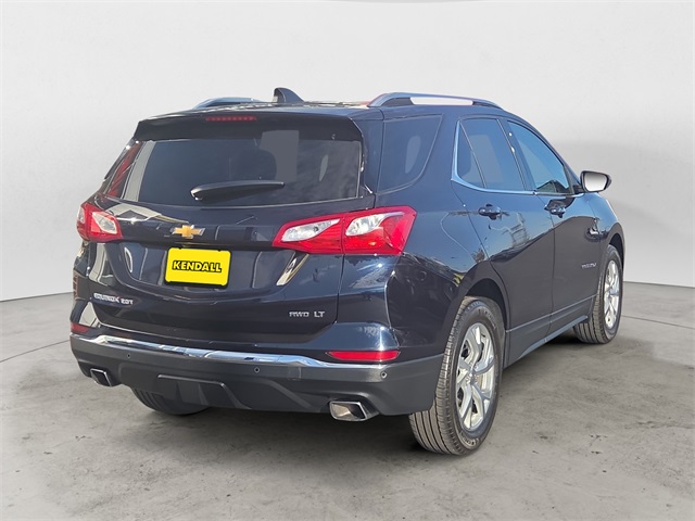 2020 Chevrolet Equinox LT photo 2