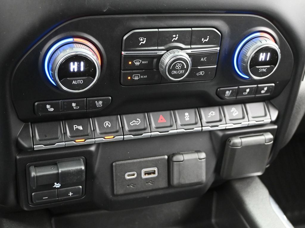 2020 Chevrolet Silverado 1500 LTZ photo 15