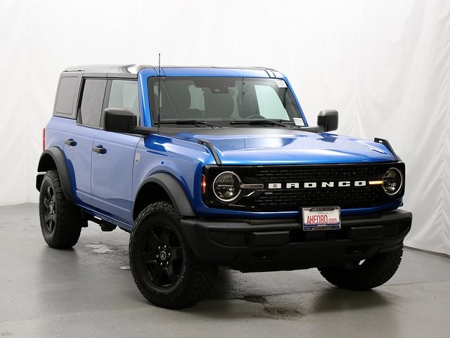 2025 Ford Bronco 4-Door Big Bend's photo