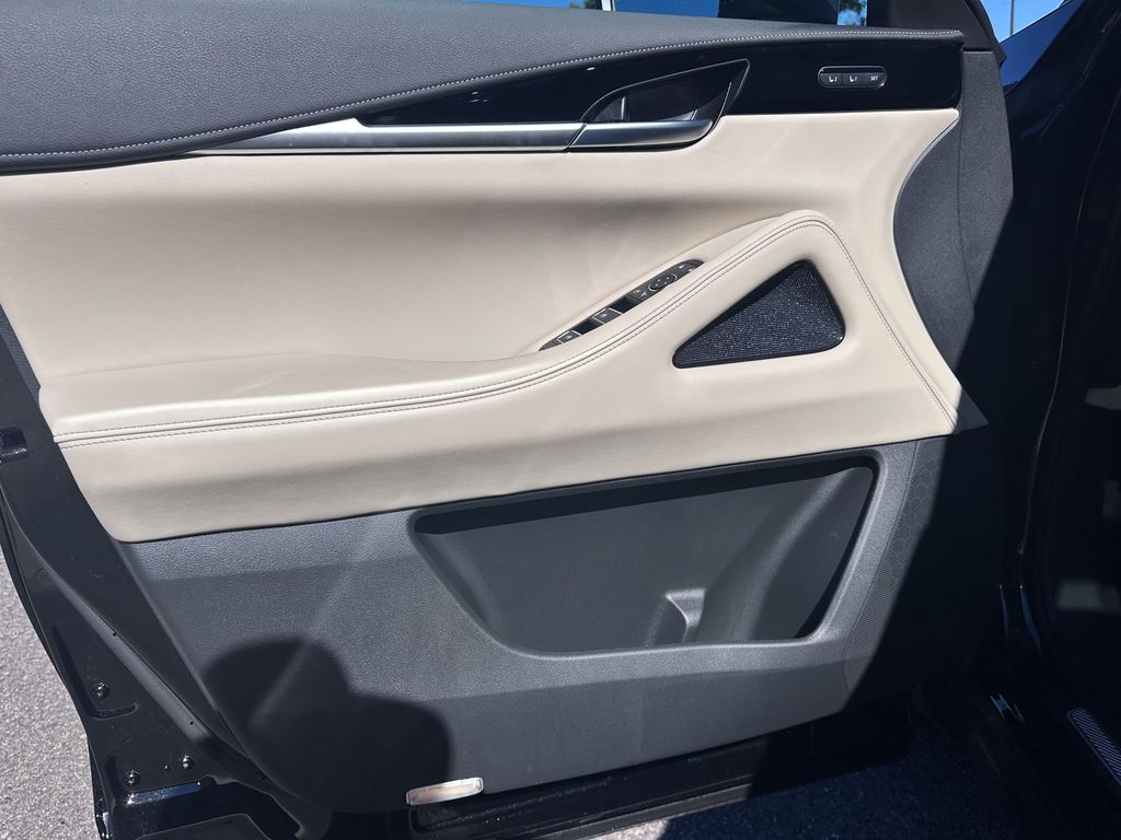 2025 Infiniti QX60 Pure photo 23