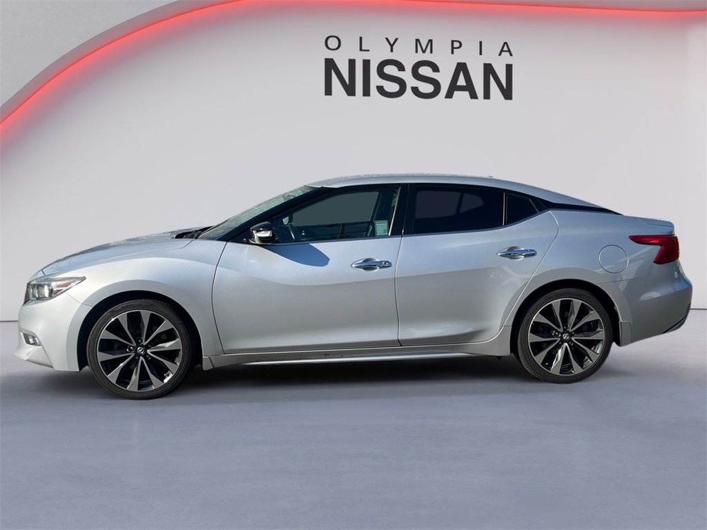2016 Nissan Maxima SR photo 2