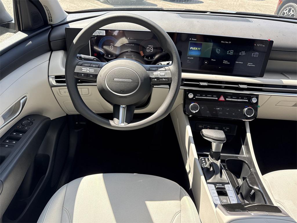 2026 Hyundai Tucson SEL photo 13