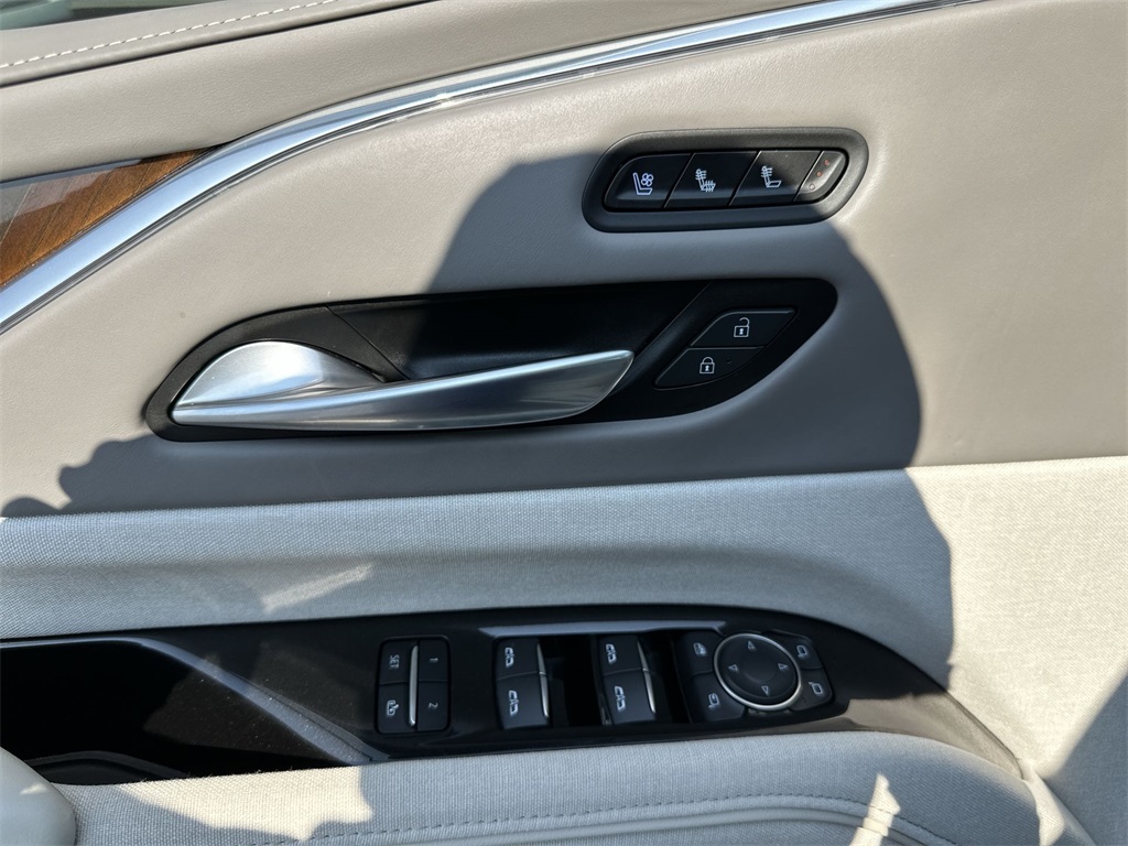 2024 Cadillac Escalade Premium Luxury Platinum photo 12