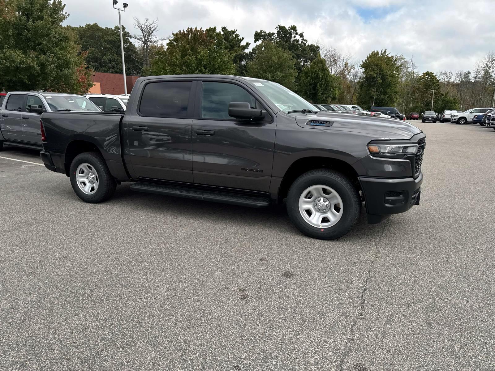 2025 Ram 1500 Tradesman photo 5