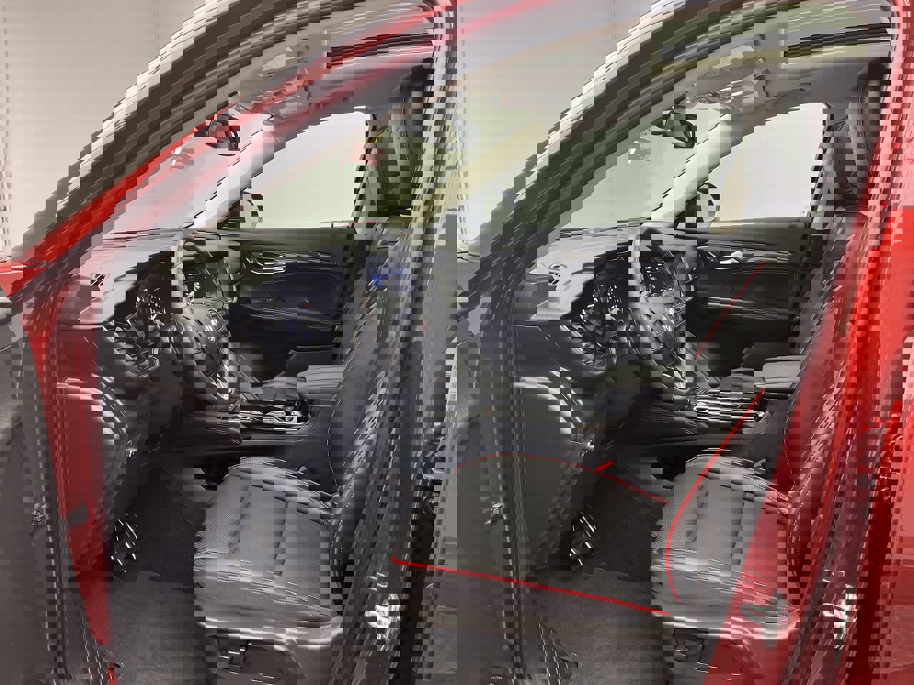 2023 Buick Envision Essence photo 2