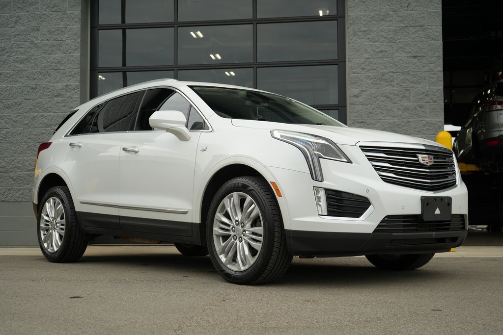 2018 Cadillac XT5 Premium Luxury photo 2