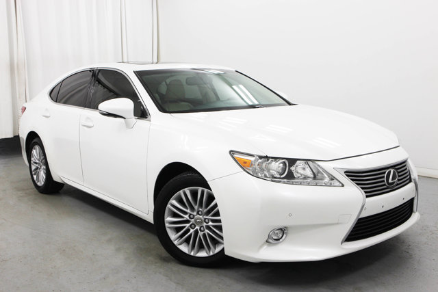 2015 Lexus ES 350 photo 2
