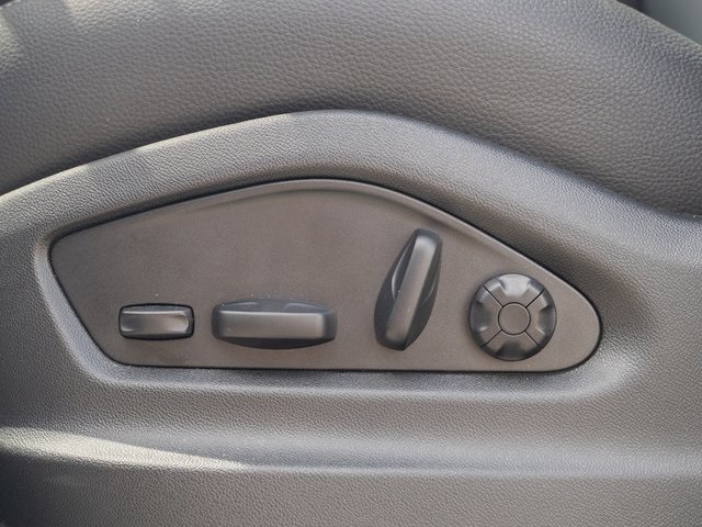2024 Porsche Cayenne Base photo 19