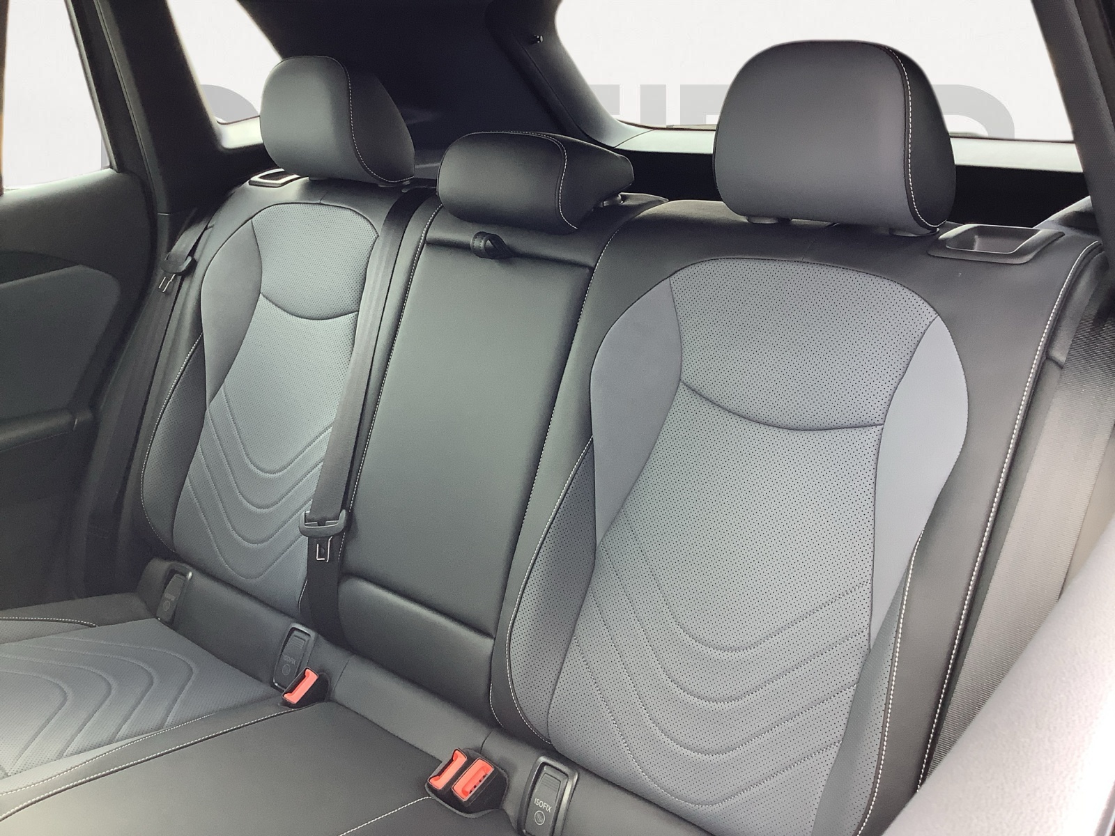 2025 Volkswagen Tiguan SE R-Line Black photo 19