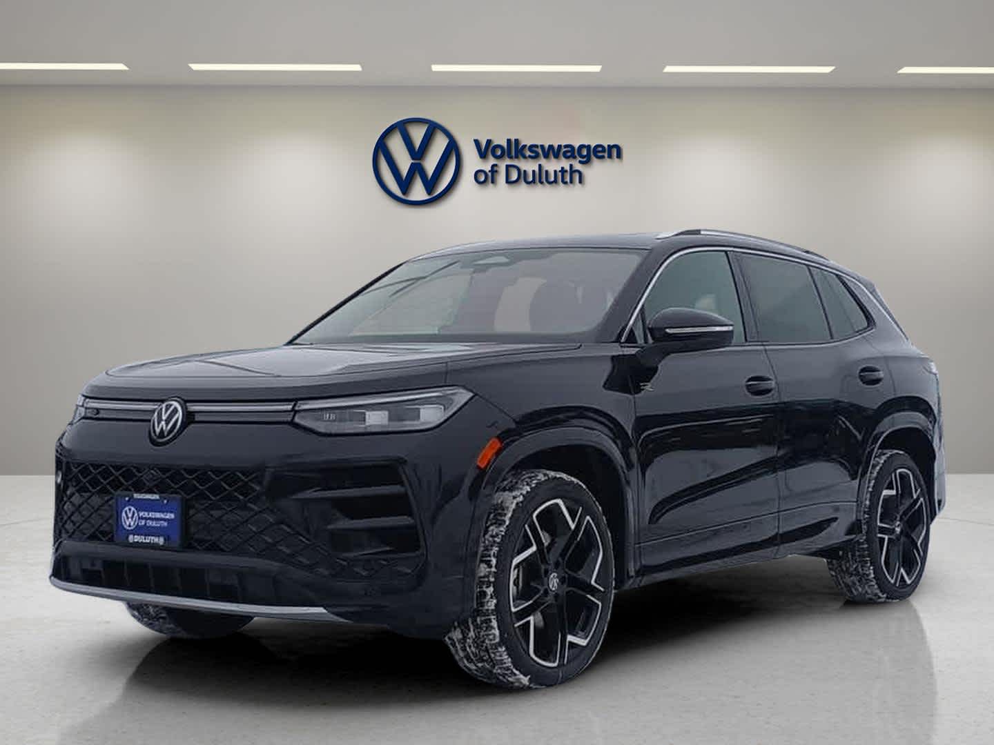 2026 Volkswagen Tiguan SEL R-LINE TURBO's photo