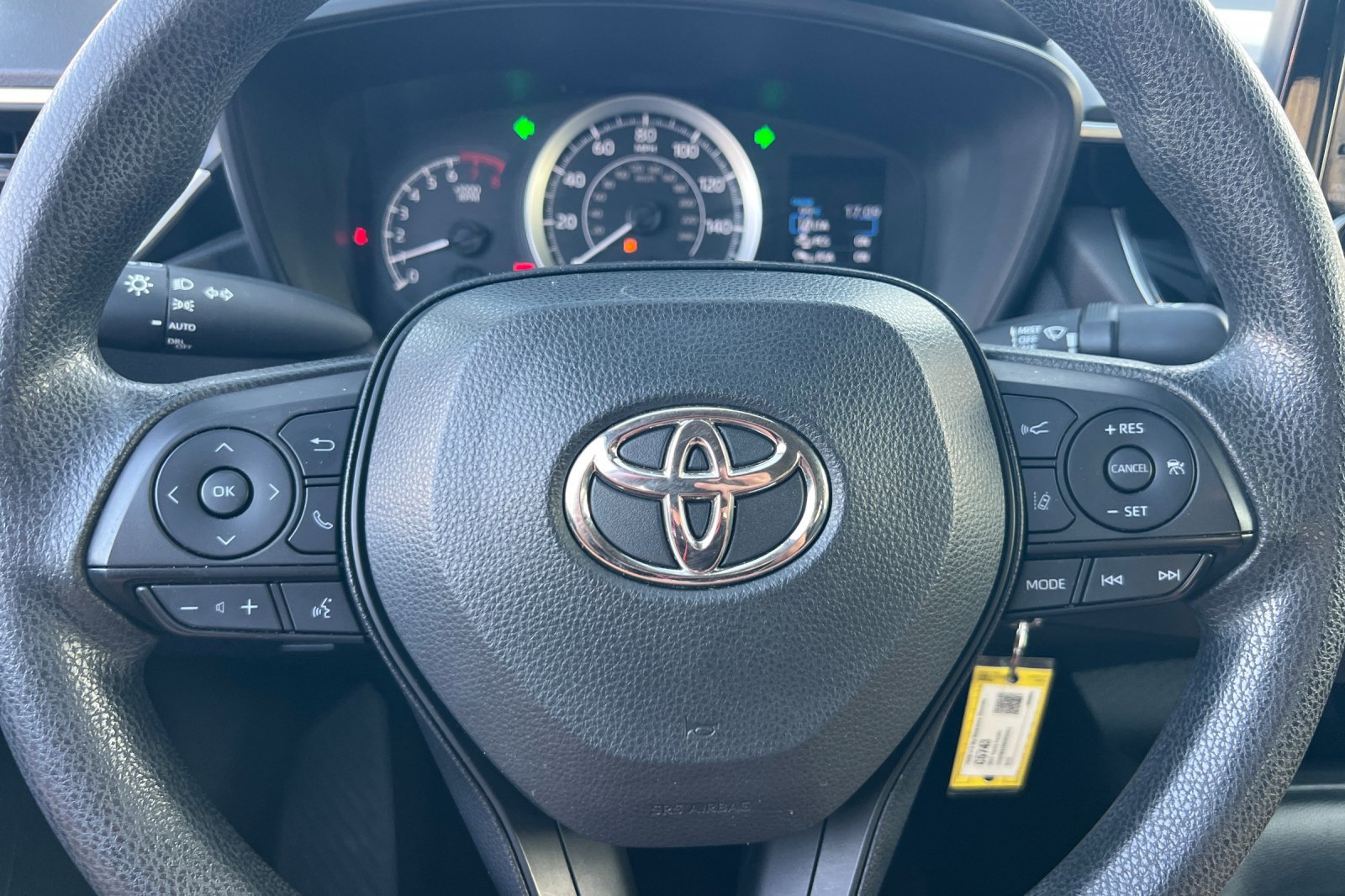 2022 Toyota Corolla LE photo 20
