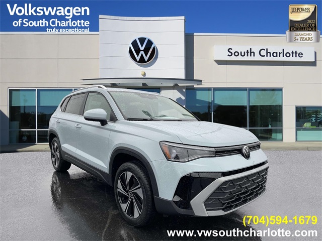 2026 Volkswagen Taos SE's photo