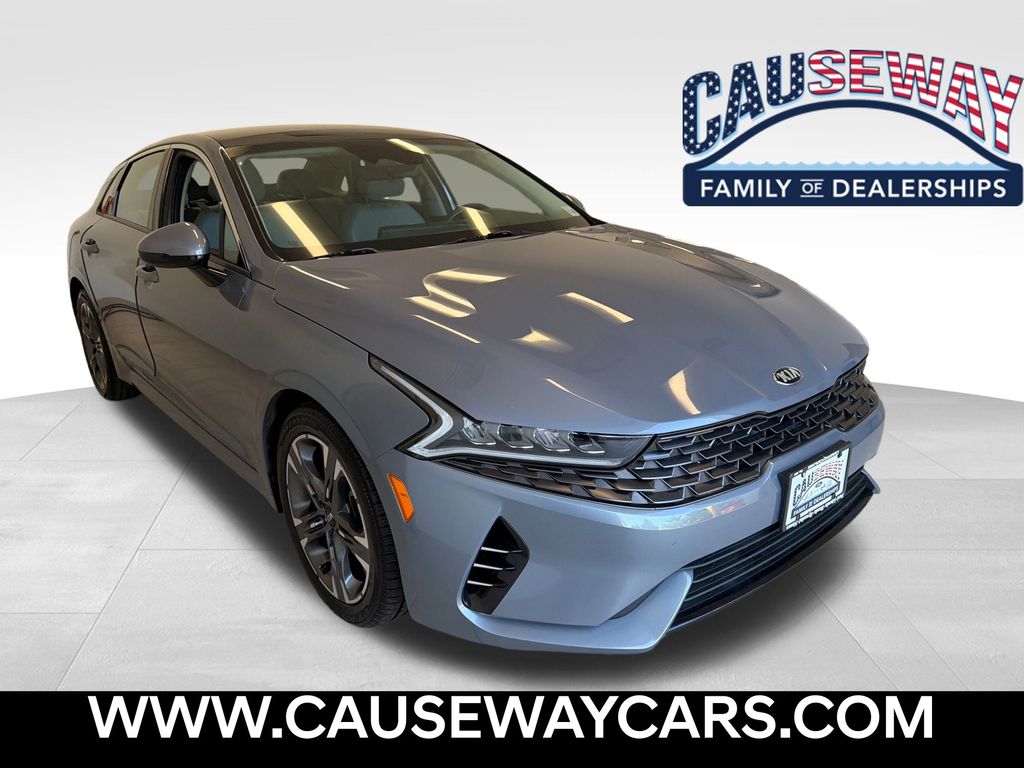 2021 Kia K5 EX's photo