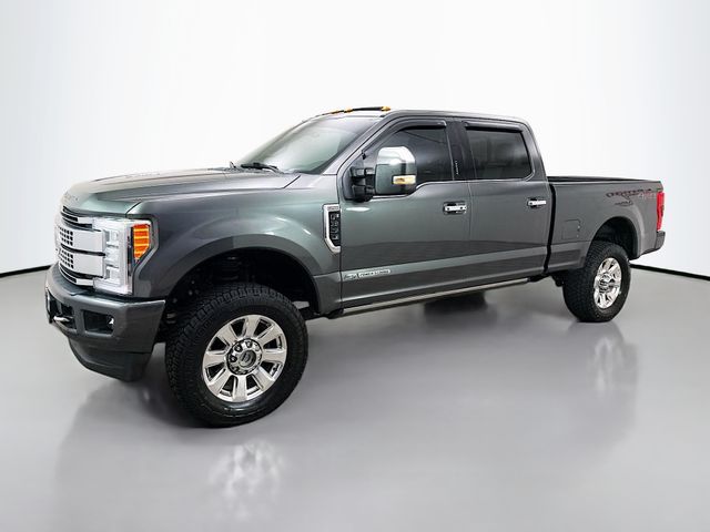 2017 Ford F-350 Platinum photo 3