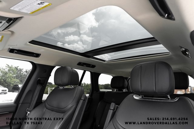 2023 Land Rover Range Rover SE photo 21