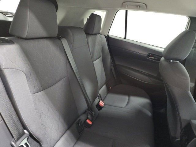 2022 Toyota Corolla Cross LE photo 12