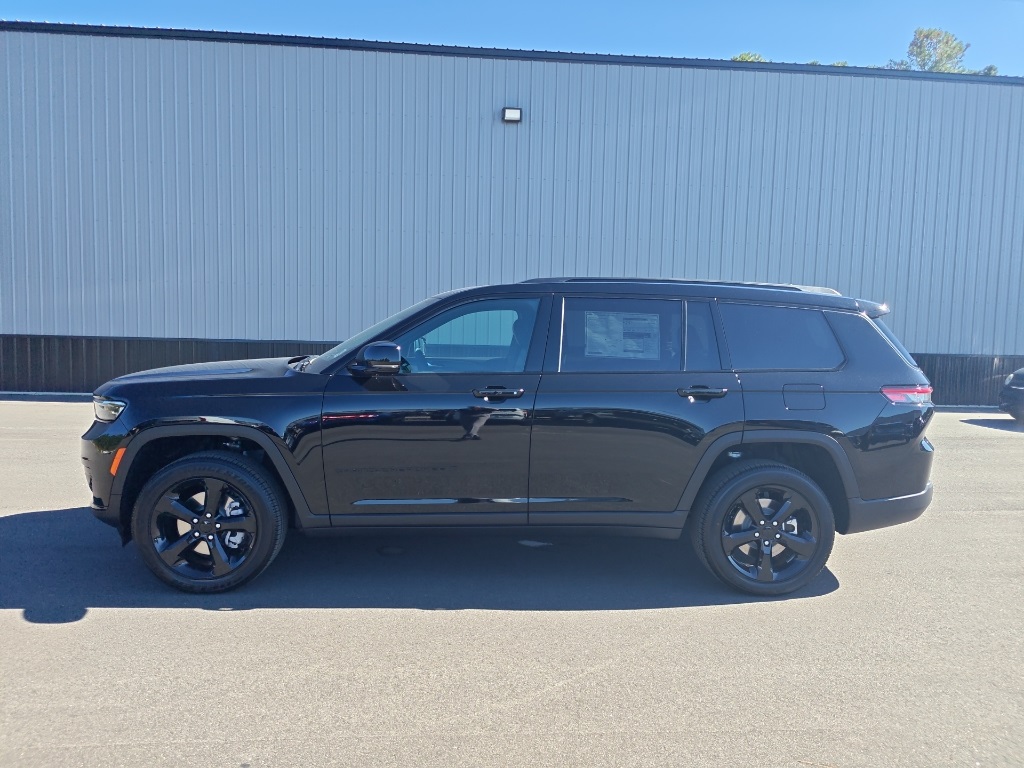 2025 Jeep Grand Cherokee Altitude X photo 2