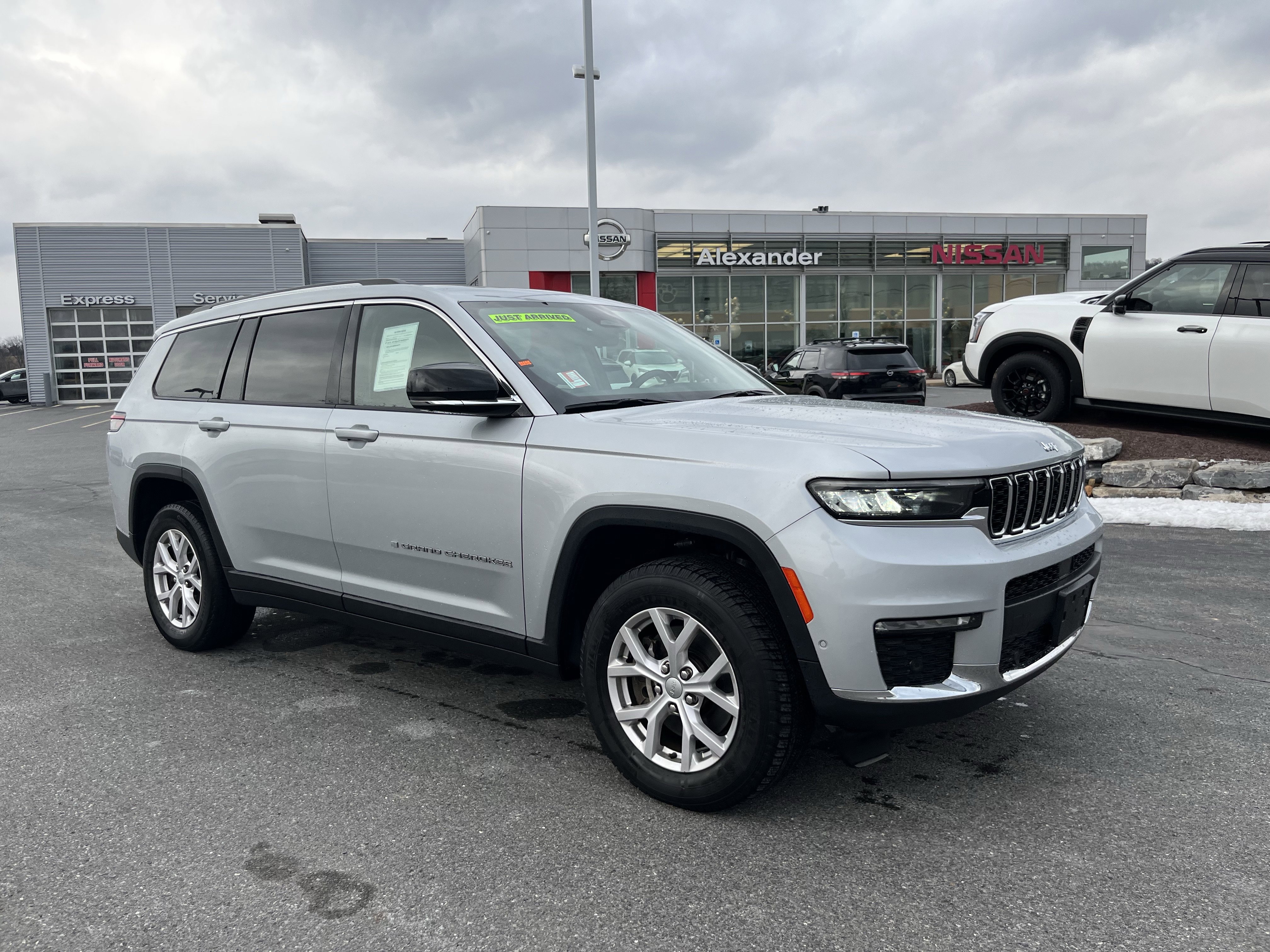 2022 Jeep Grand Cherokee L Limited's photo