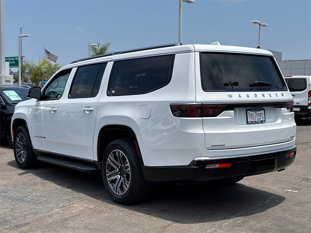 2023 Jeep Wagoneer L Series II photo 12