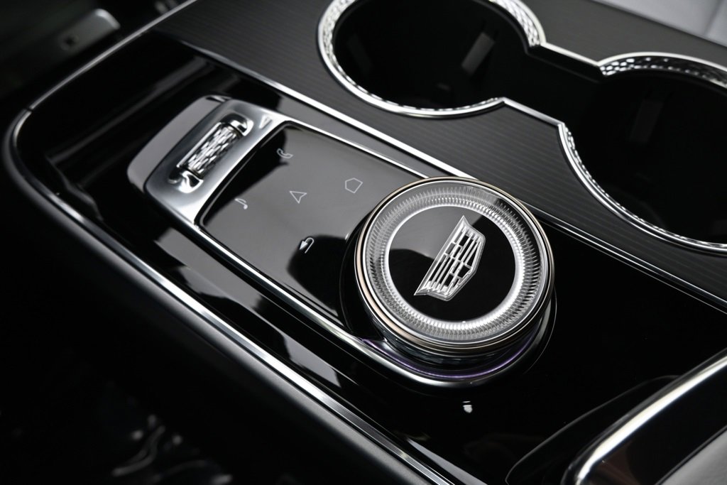 2025 Cadillac Lyriq Luxury photo 24