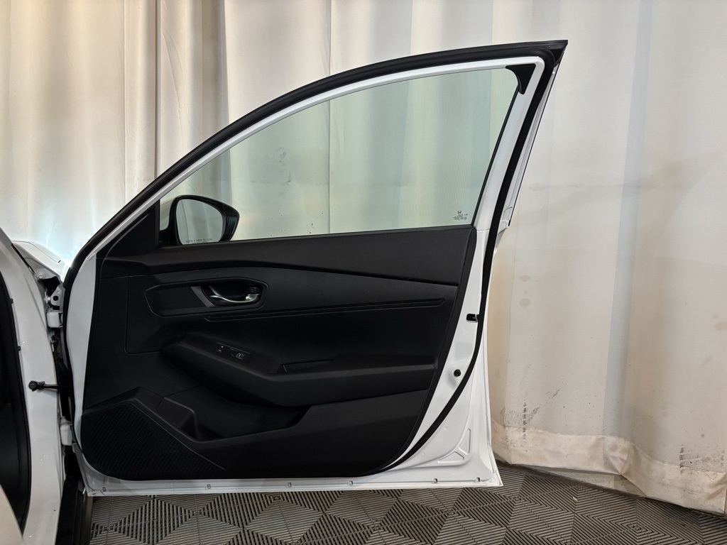 2023 Honda Accord LX photo 21