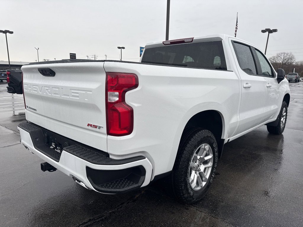 2026 Chevrolet Silverado 1500 RST photo 2