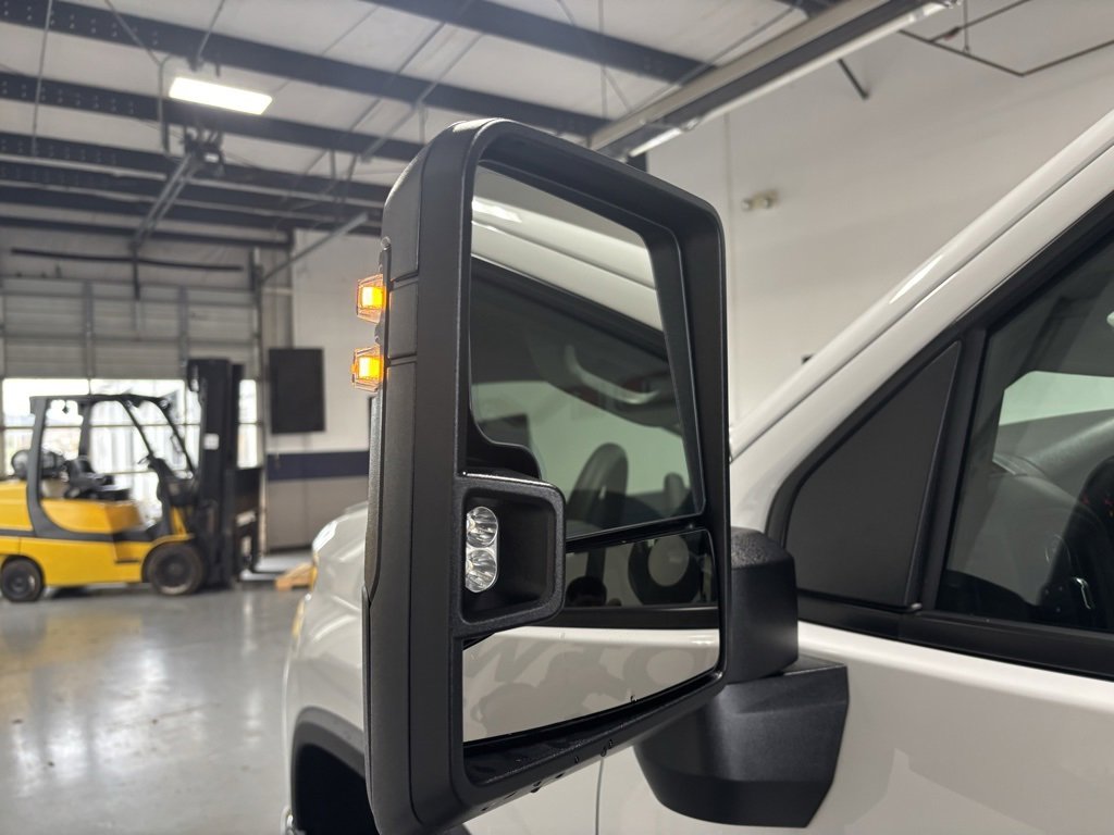 2024 Chevrolet Silverado 3500HD photo 9