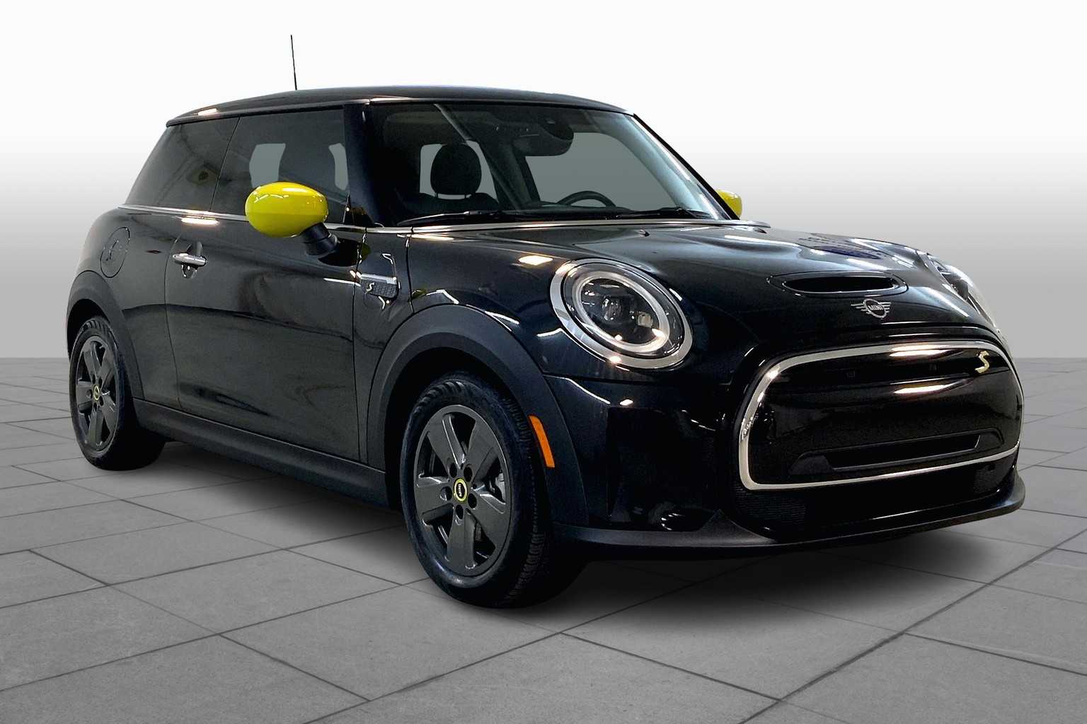 Used 2024 MINI Hardtop 2 Door SE with VIN WMW13DJ07R2U48946 for sale in Kansas City