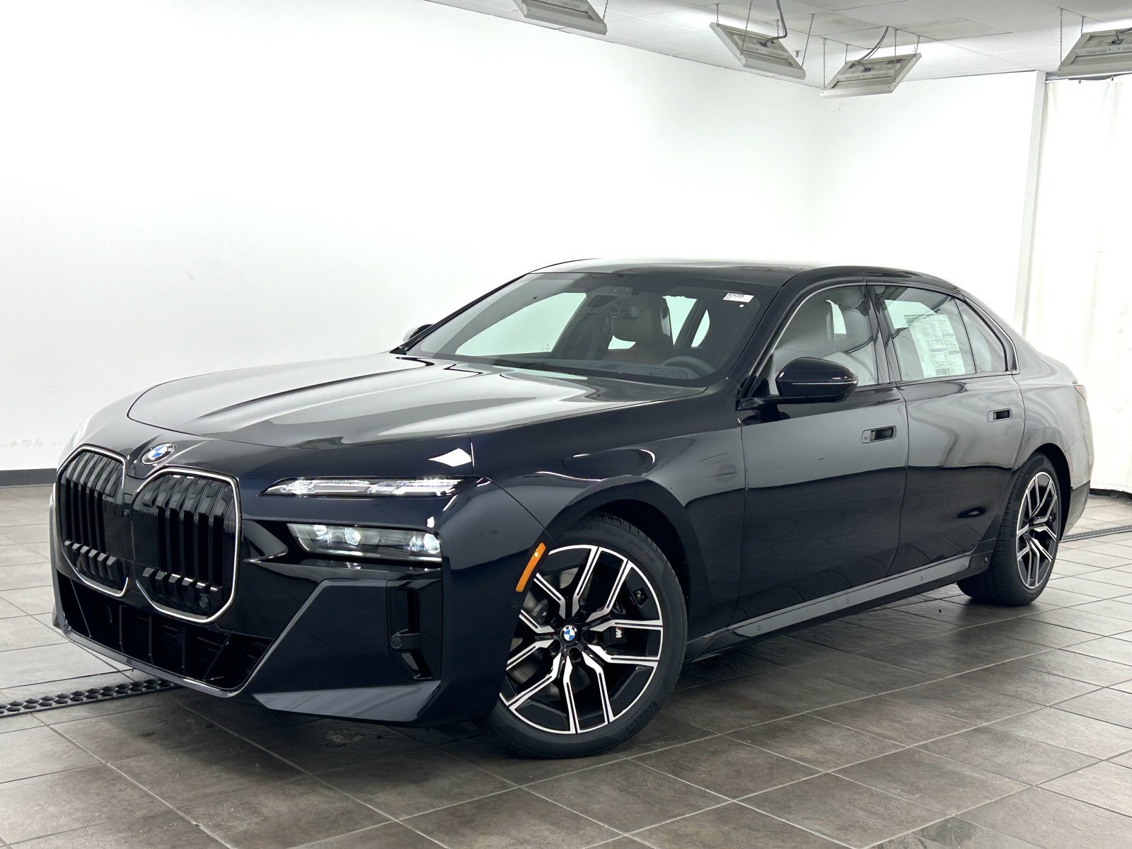 New 2025 Black BMW 760i xDrive image 1