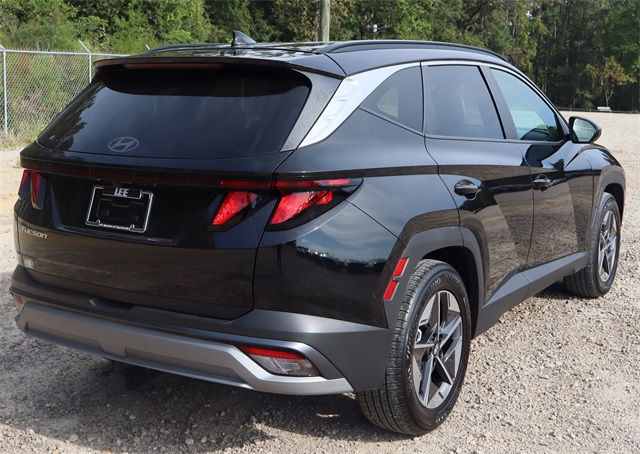 2025 Hyundai Tucson SEL photo 2