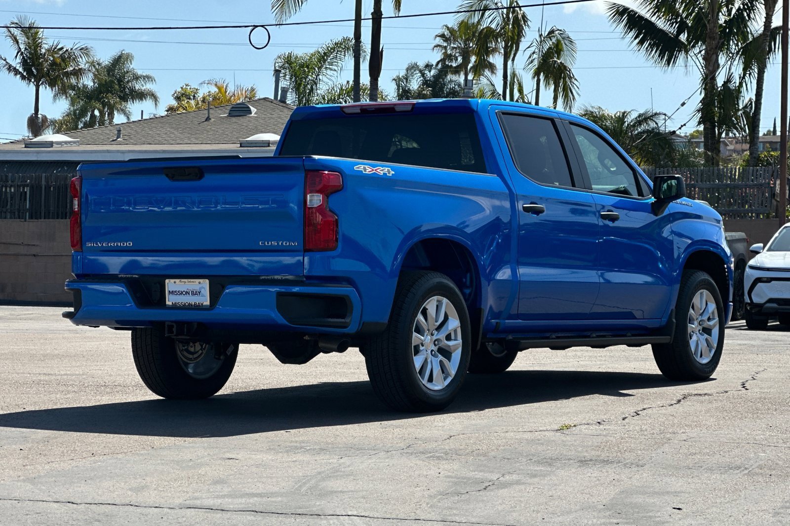 2025 Chevrolet Silverado 1500 Custom photo 4