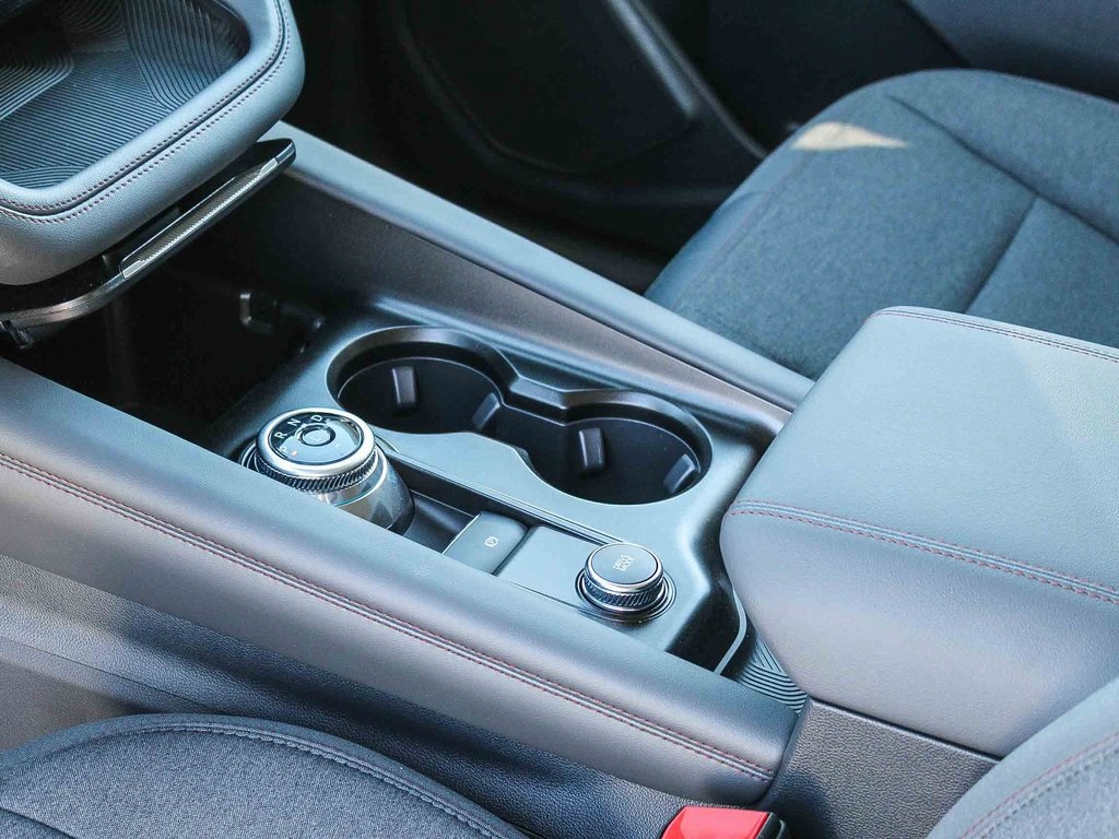 2025 Ford Explorer photo 13