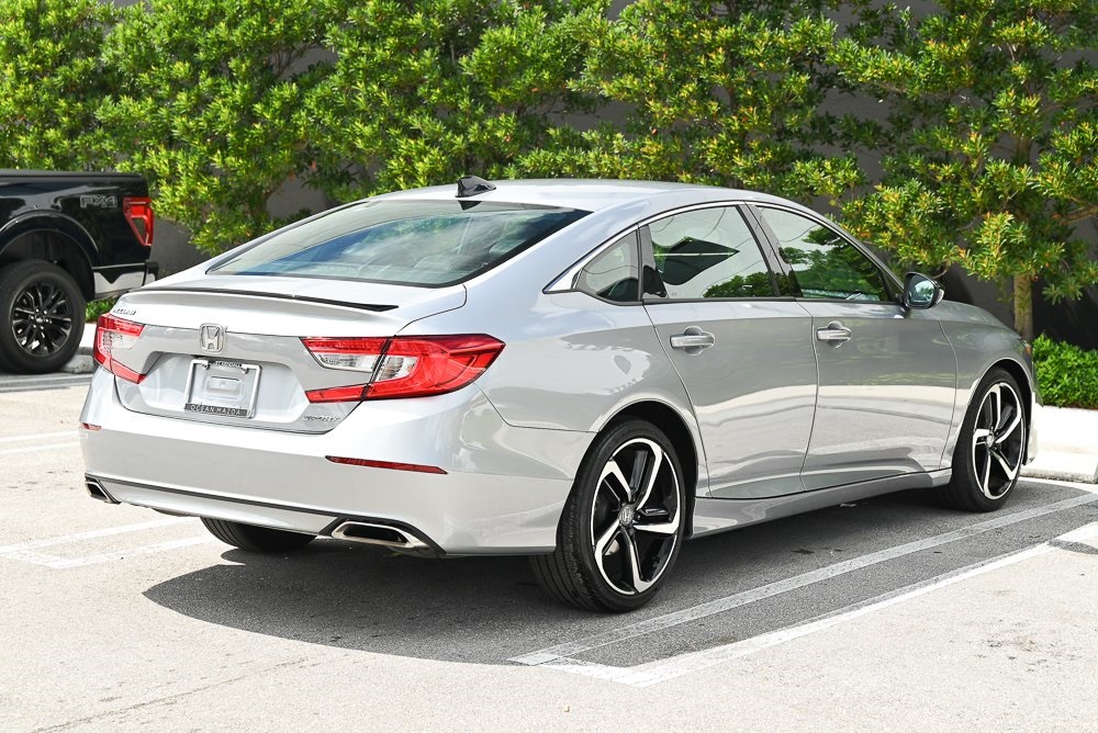 2022 Honda Accord Sport photo 4