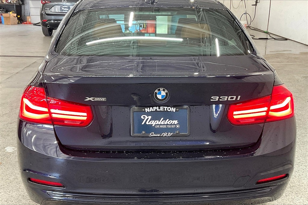 2017 Bmw 330i xDrive photo 3