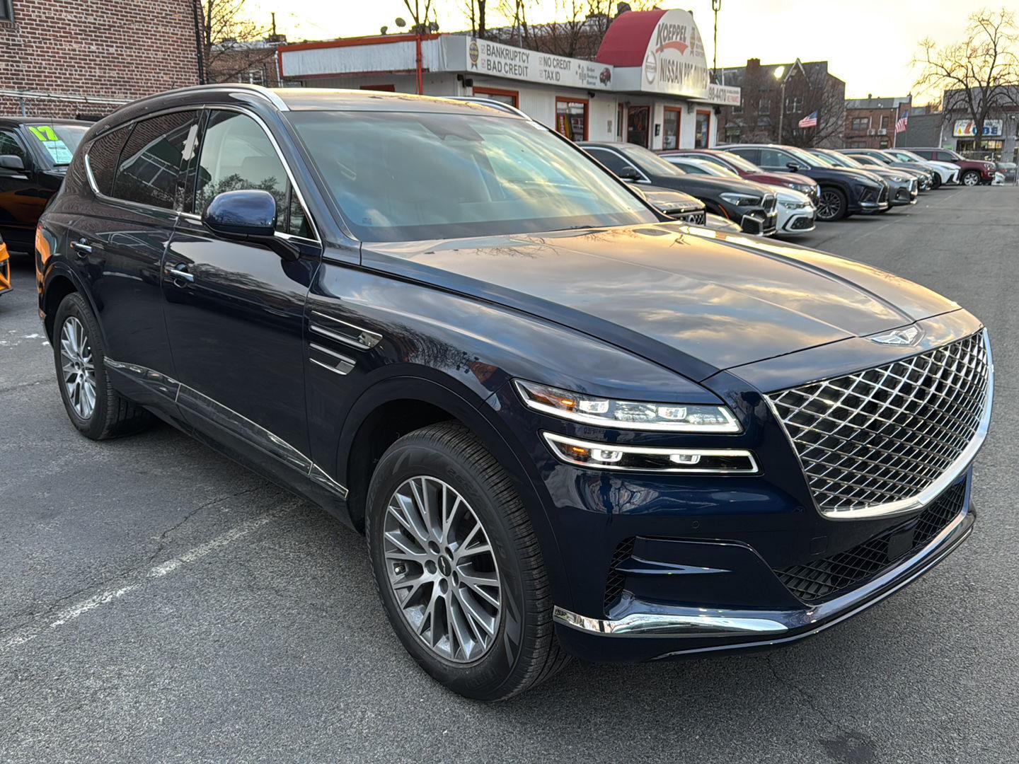 2023 GENESIS GV80 Standard's photo