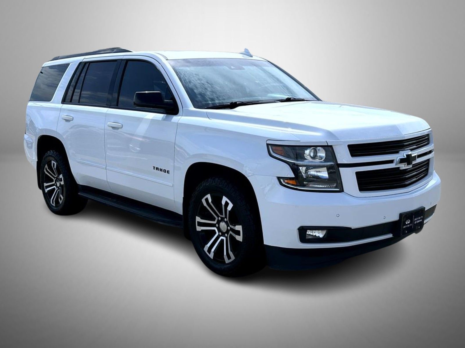 2018 Chevrolet Tahoe Premier photo 3