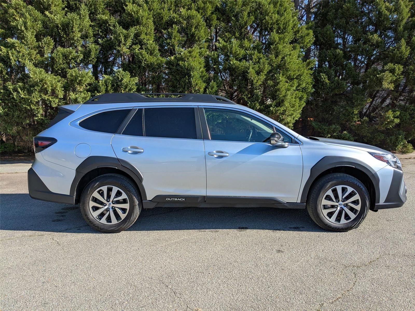 2023 Subaru Outback Premium photo 4