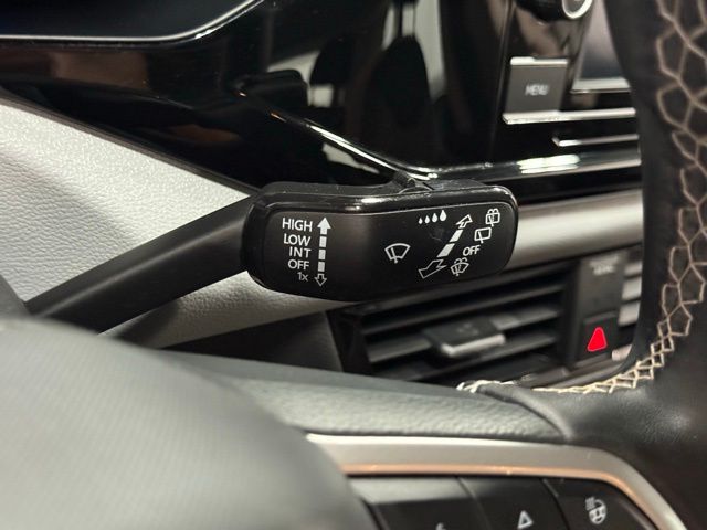 2022 Volkswagen Taos S photo 13