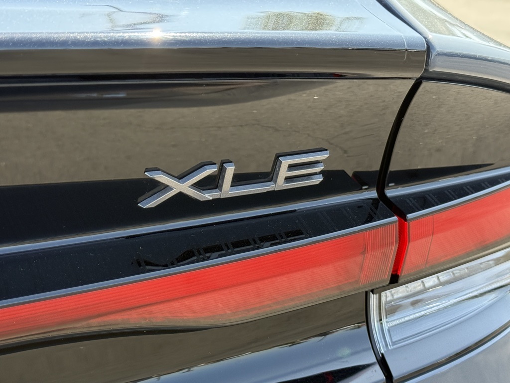 2024 Toyota Prius XLE photo 14