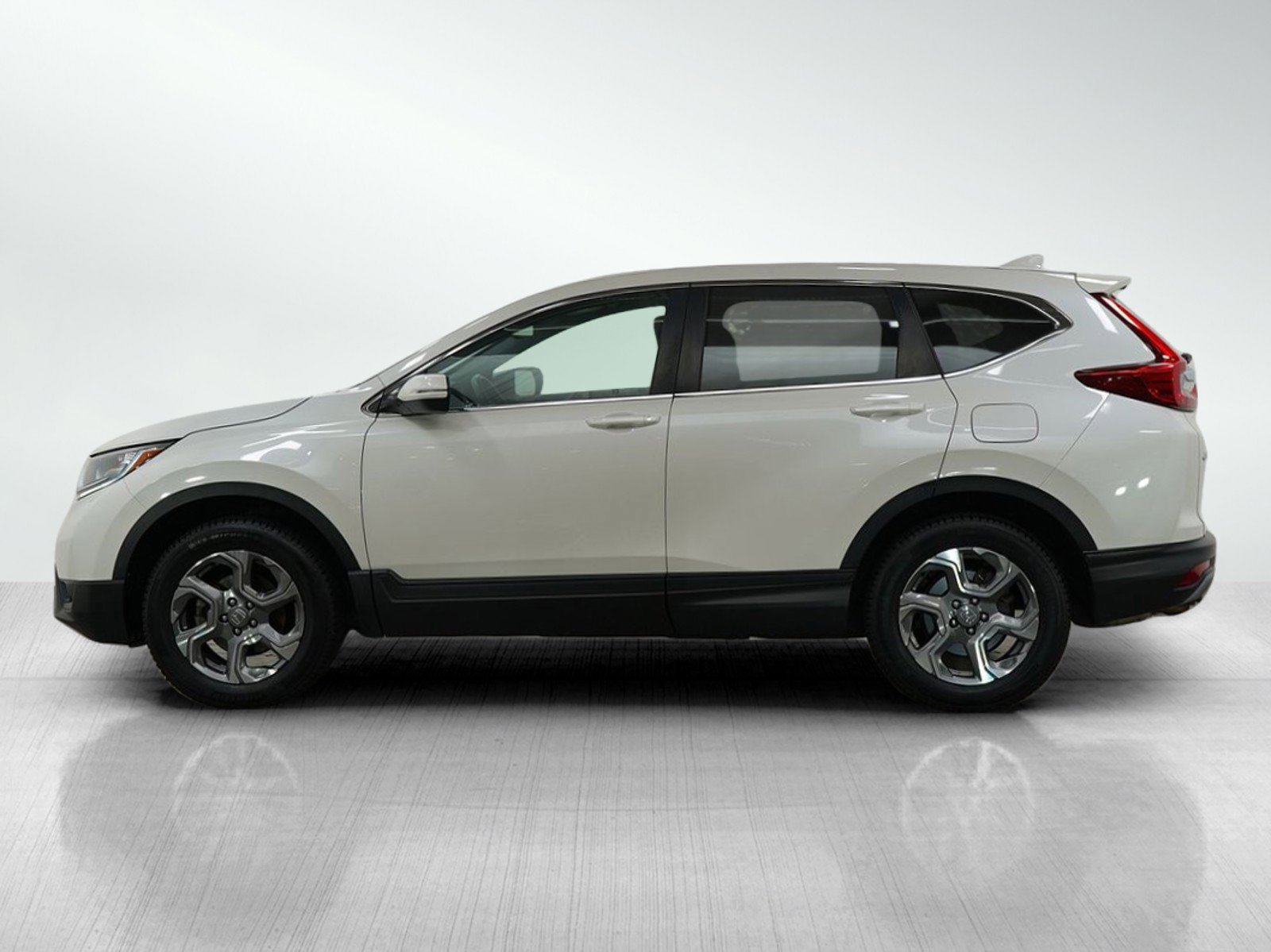 Used 2018 Honda CR-V EX-L with VIN 5J6RW2H8XJL000741 for sale in Bloomington, Minnesota