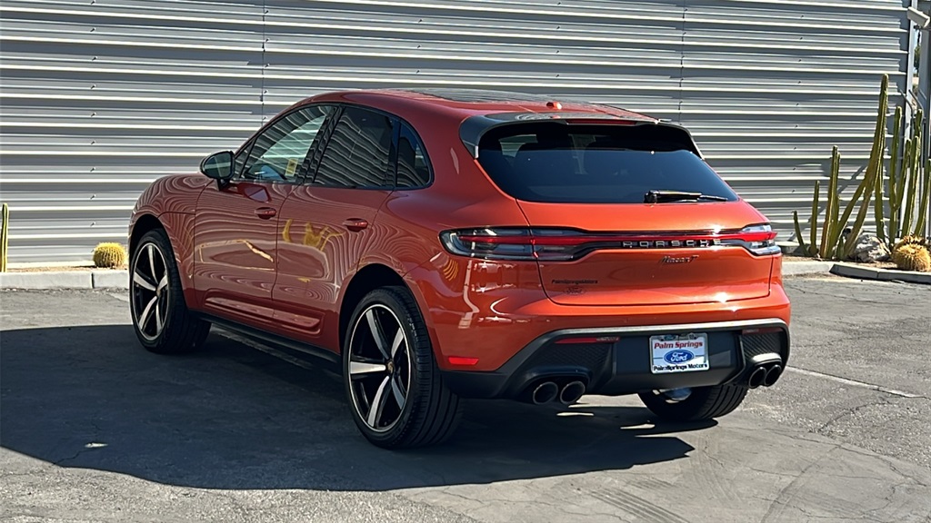 2023 Porsche Macan T photo 4
