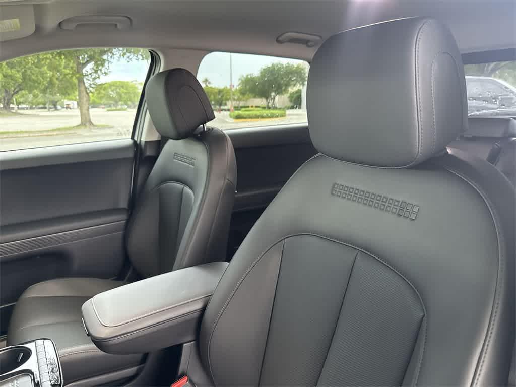 2025 Hyundai Ioniq 5 SEL photo 14