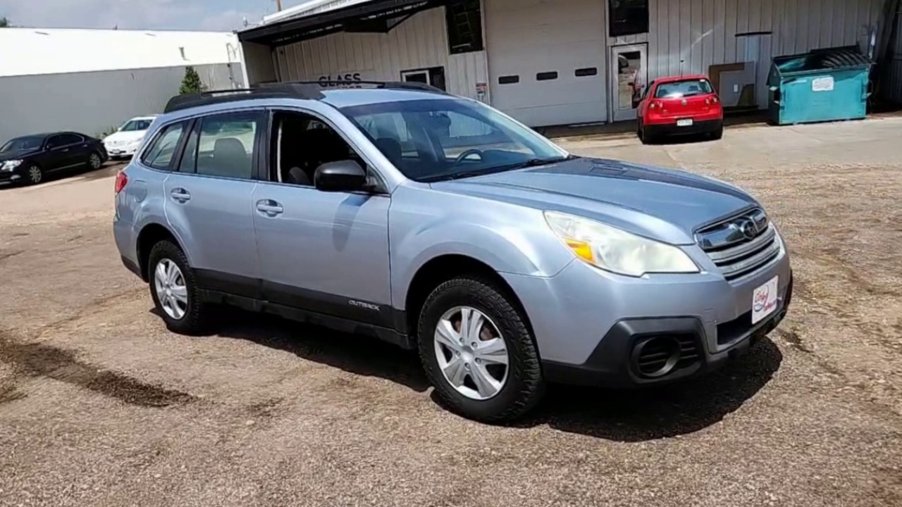 Used 2014 Silver Subaru 2.5I image 1